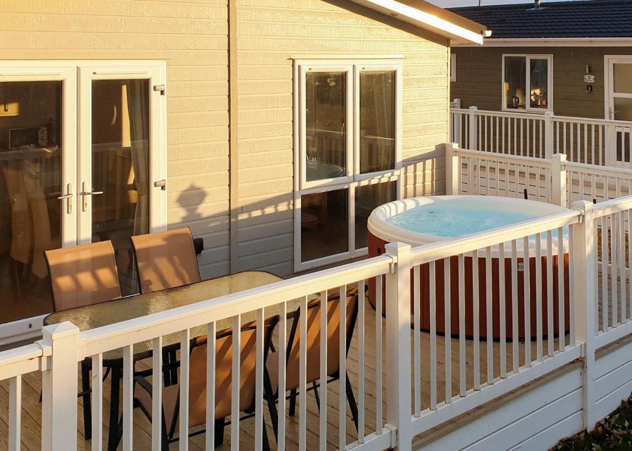 Mundesley Holiday Village ภายนอก รูปภาพ